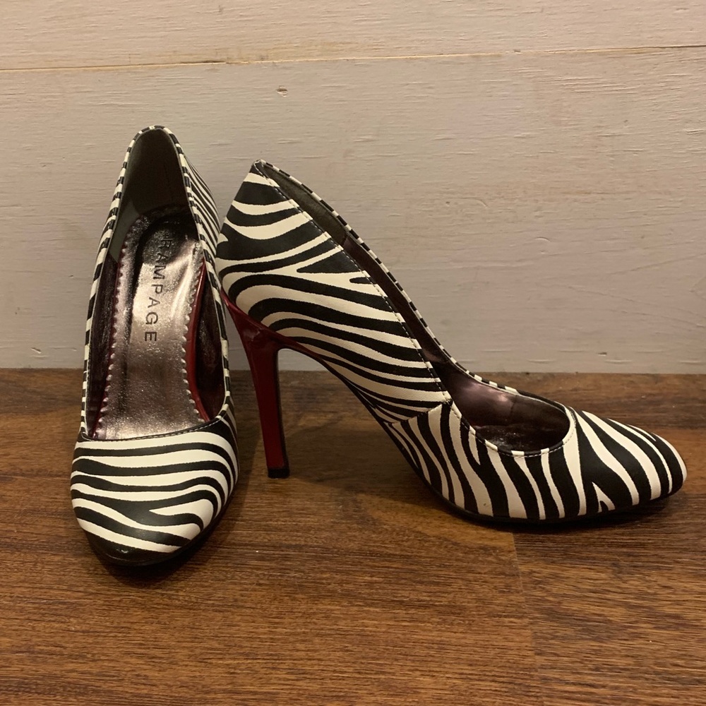Zebra heels 6.5